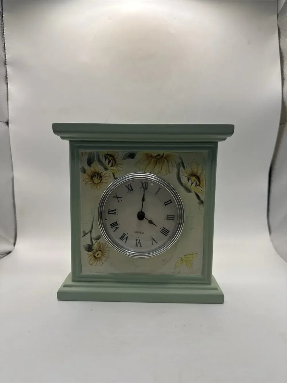 Vintage Style Sage Green Sunflower Bee Mantel Table Clock Quartz 7” Working *